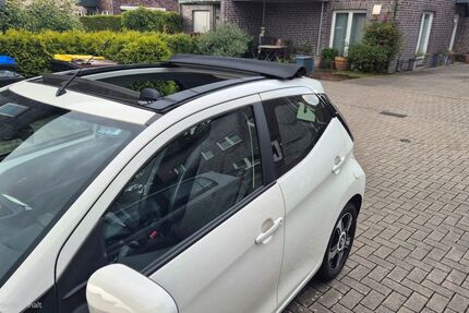 Toyota Aygo (X) 49.000 km 7.800 &euro; Lüdinghausen 59348