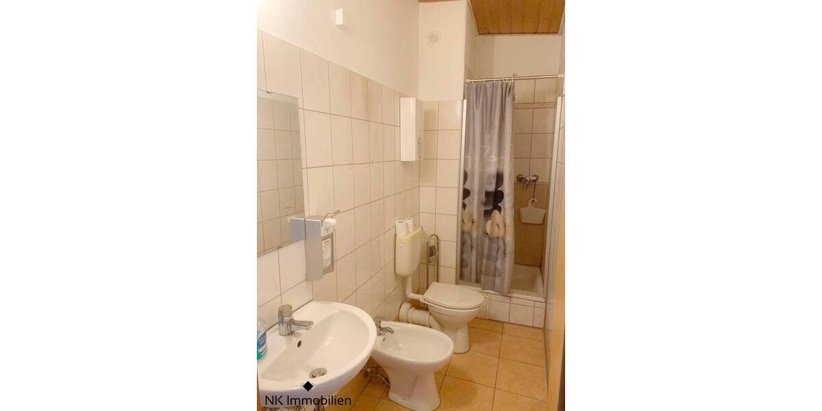 Mehrfamilienhaus, Wohnhaus Naumburg - 1 Zimmer, 220 m&sup2;, 135.000&euro; | Angebot:25692293