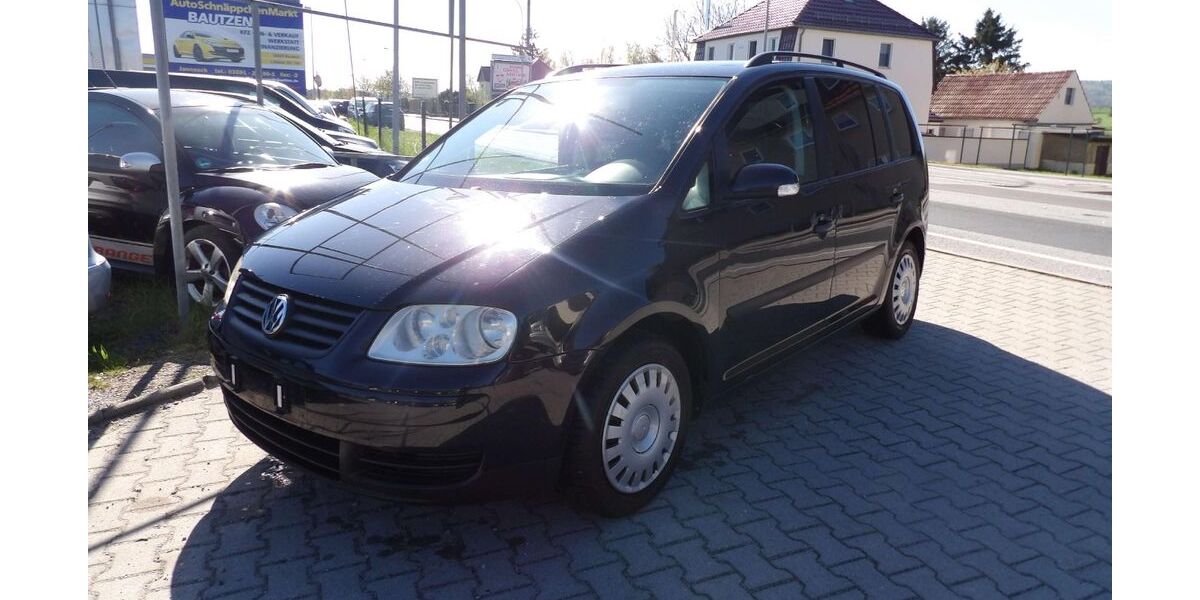 VW Touran 176.000 km 4.999 &euro; Bautzen 02625