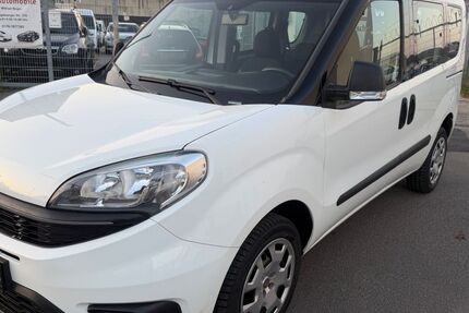 Fiat Doblo 67.080 km 10.950 &euro; Köln 50827