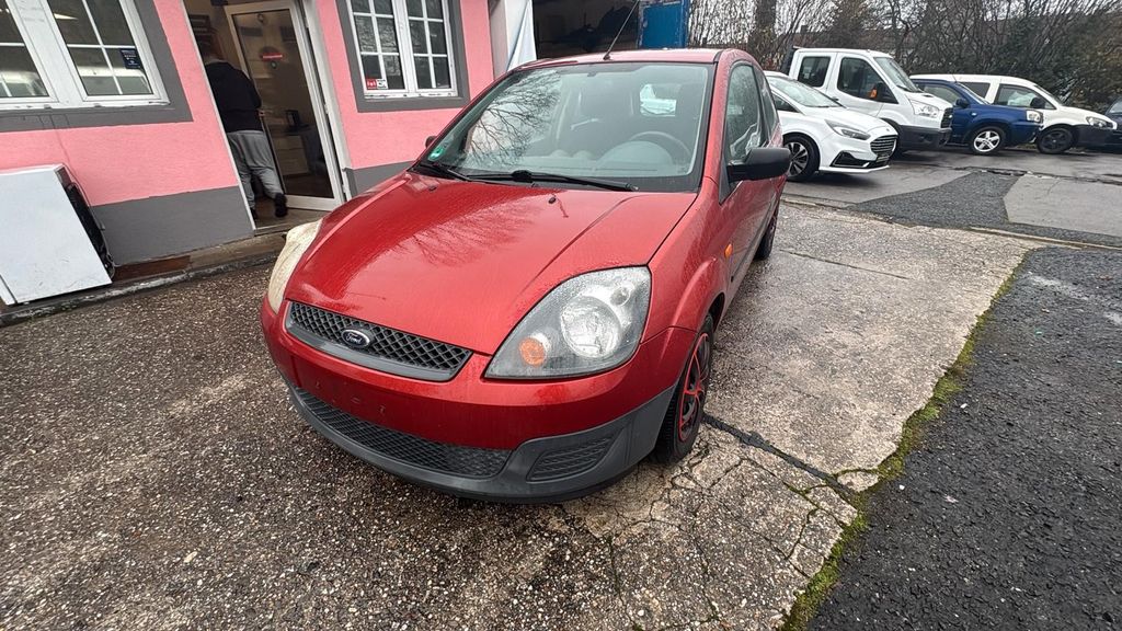 Ford Fiesta 81.000 km 2.200 &euro; Wuppertal 42329
