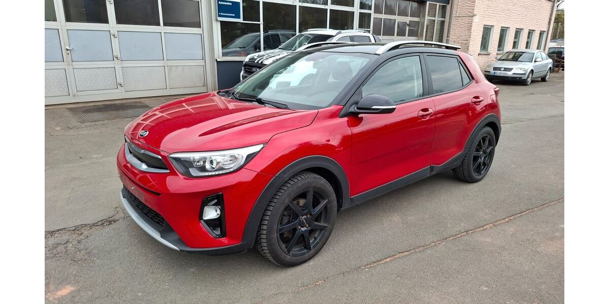 Kia Stonic 110.000 km 9.990 &euro; Naila 95119
