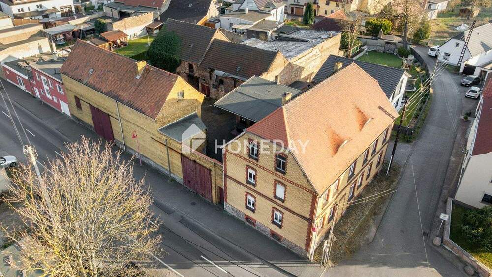 Einfamilienhaus Landsberg Oppin - 8 Zimmer, 240 m&sup2;, 218.000&euro; | Angebot:25212874