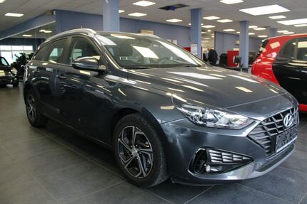Hyundai i30 42.180 km 15.980 &euro; Euskirchen 53881