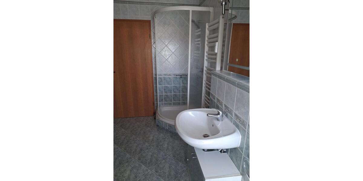 Dachgeschoßwohnung Lauchhammer - 4 Zimmer, 158 m&sup2;, 900&euro; | Angebot:26313040