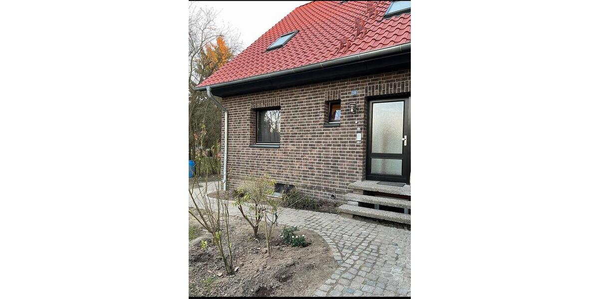 Etagenwohnung Ahrensburg - 1 Zimmer, 15 m&sup2;, 630&euro; | Angebot:25843707