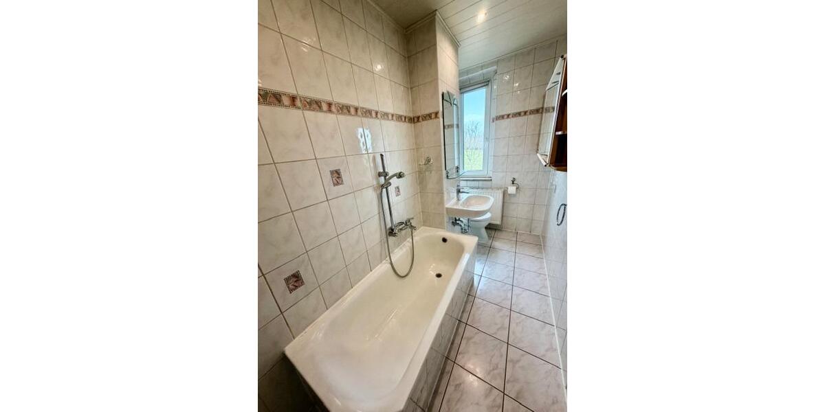 Etagenwohnung Meißen - 4 Zimmer, 75 m&sup2;, 562&euro; | Angebot:26632845