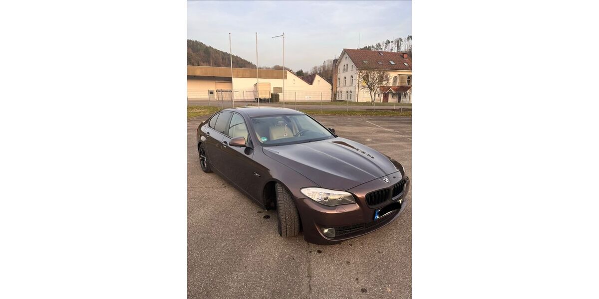 BMW 523 181.000 km 10.000 &euro; Eggingen 79805