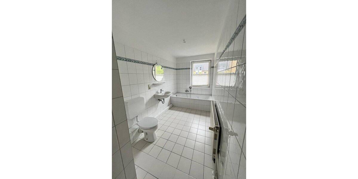 Reihenmittelhaus Flensburg Mürwik - 6 Zimmer, 150 m&sup2;, 1.500&euro; | Angebot:26891857