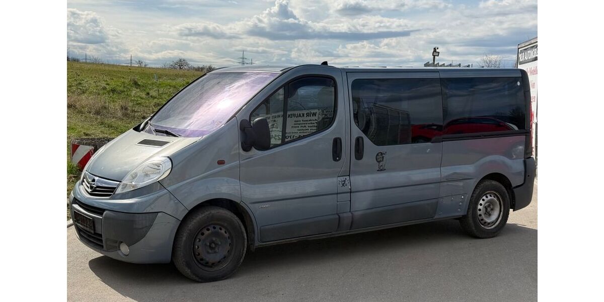 Opel Vivaro 325.000 km 4.950 &euro; Dotternhausen 72359