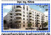 Kleines modernes Neubau-Büro