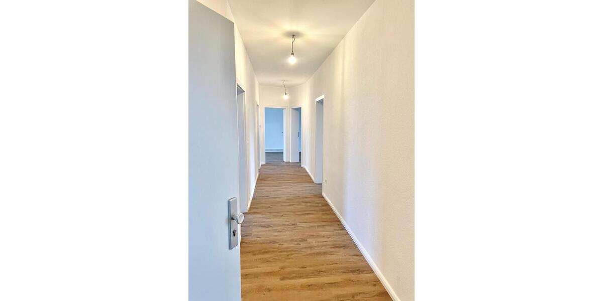 Etagenwohnung Sehnde - 4 Zimmer, 108 m&sup2;, 1.080&euro; | Angebot:25102930