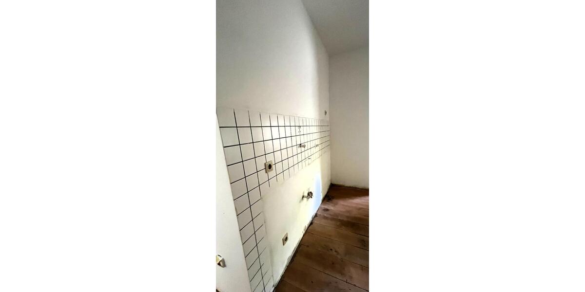 Reihenhaus Wegberg - 6 Zimmer, 115 m&sup2;, 180.000&euro; | Angebot:27024628