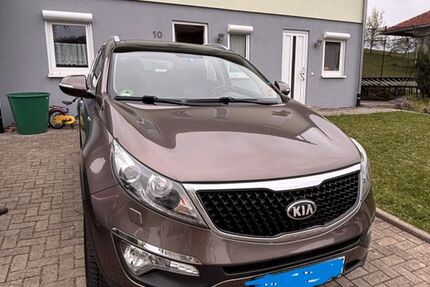Kia Sportage 117.000 km 12.400 &euro; Blumberg 78176