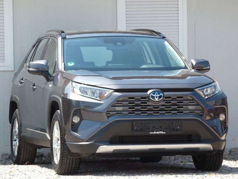 RAV 4