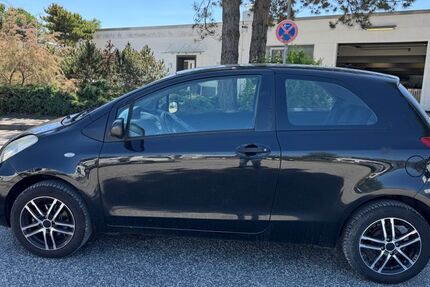Toyota Yaris 223.123 km 1.290 &euro; Barsbüttel 22885