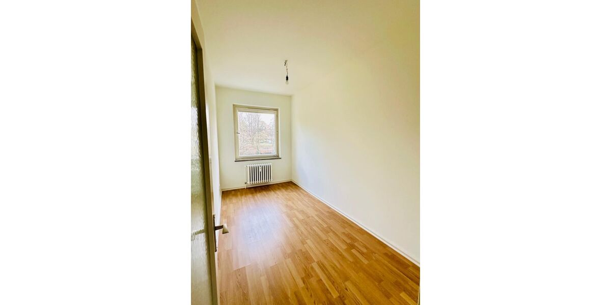 Provisionsfrei* 5-Zimmer-Wohnung in Wasserlage am Alsterlauf - Balkon, TG, 124 m², Alsterdorf - Etagenwohnung Hamburg Alsterdorf | Angebot:26935211