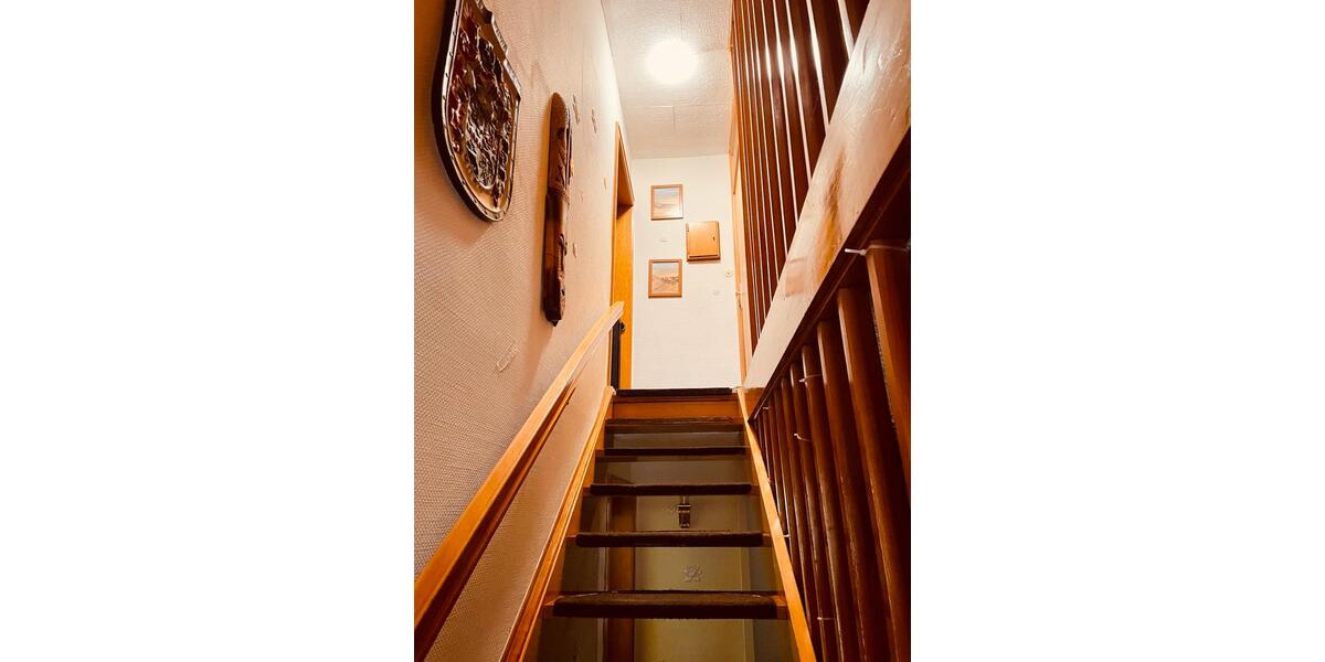 Einfamilienhaus Rinteln - 12 Zimmer, 300 m&sup2;, 275.000&euro; | Angebot:26875548