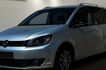 VW Touran 201.804 km 4.699 &euro; Berlin 12681