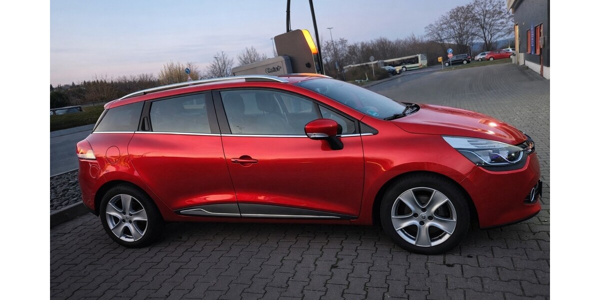 Renault Clio 83.441 km 10.000 &euro; Dresden 01067