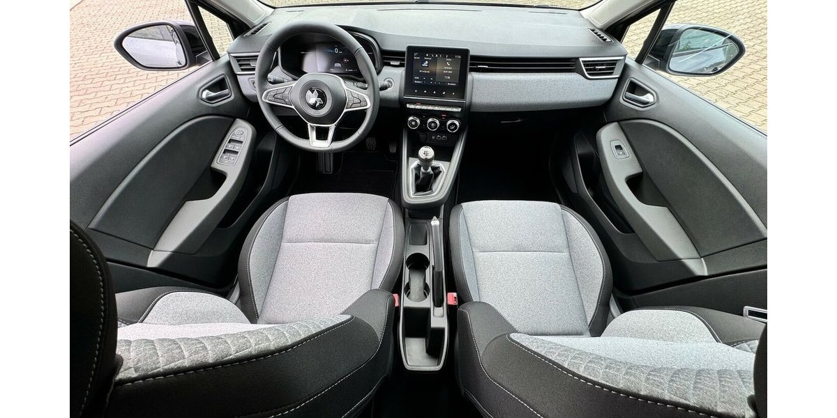 Mitsubishi Colt PLUS 1.0 T.B.KlimaA/Led/CarPlay/SitzH. 7.000 km 18.990 &euro; Donauwörth 86609