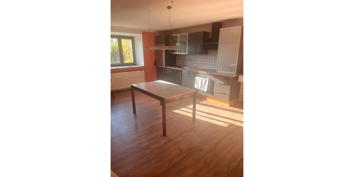 Einfamilienhaus Eschlkam - 8 Zimmer, 240 m&sup2;, 300.000&euro; | Angebot:26929445