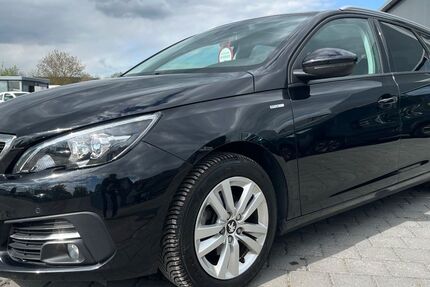 Peugeot 308 91.698 km 9.790 &euro; Irlich 56567