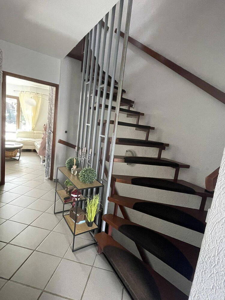 Attraktives Reihenendhaus mit EinliegerWohnung, Garten & Carport - Viel Platz für Familie & mehr