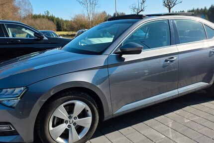 Skoda Superb 174.825 km 19.380 &euro; Welden 86465