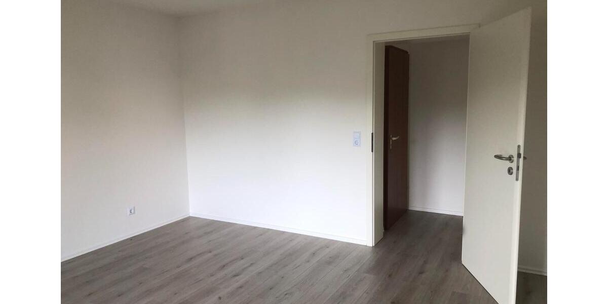 Schöne 3-Zimmer Wohnung Erstbezug nach Renovierung 3 zimmer
