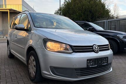 VW Touran 155.572 km 3.999 &euro; Hockenheim 68766