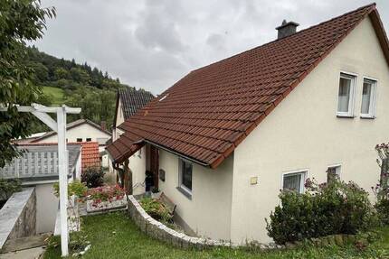 Zwei Wohnhäuser in Niederrimbach zimmer