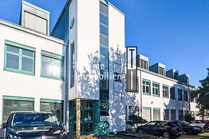 Halle mit Büro | zur Miete | Zirndorf zimmer