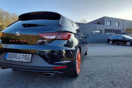 Seat Leon 85.980 km 15.990 &euro; Heidenau 01809
