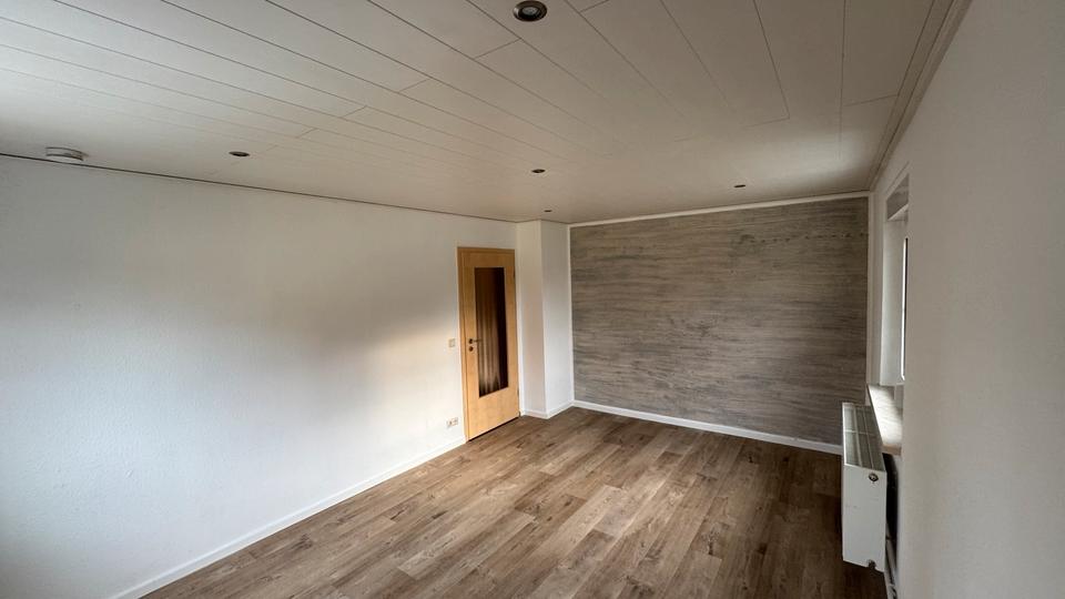 Etagenwohnung Mücheln (Geiseltal) - 3 Zimmer, 52 m&sup2;, 315&euro; | Angebot:25884901