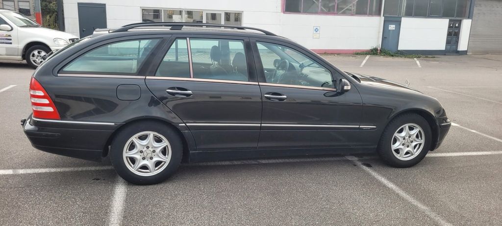 Mercedes-Benz C 180 221.000 km 2.500 &euro; Nußloch 69226