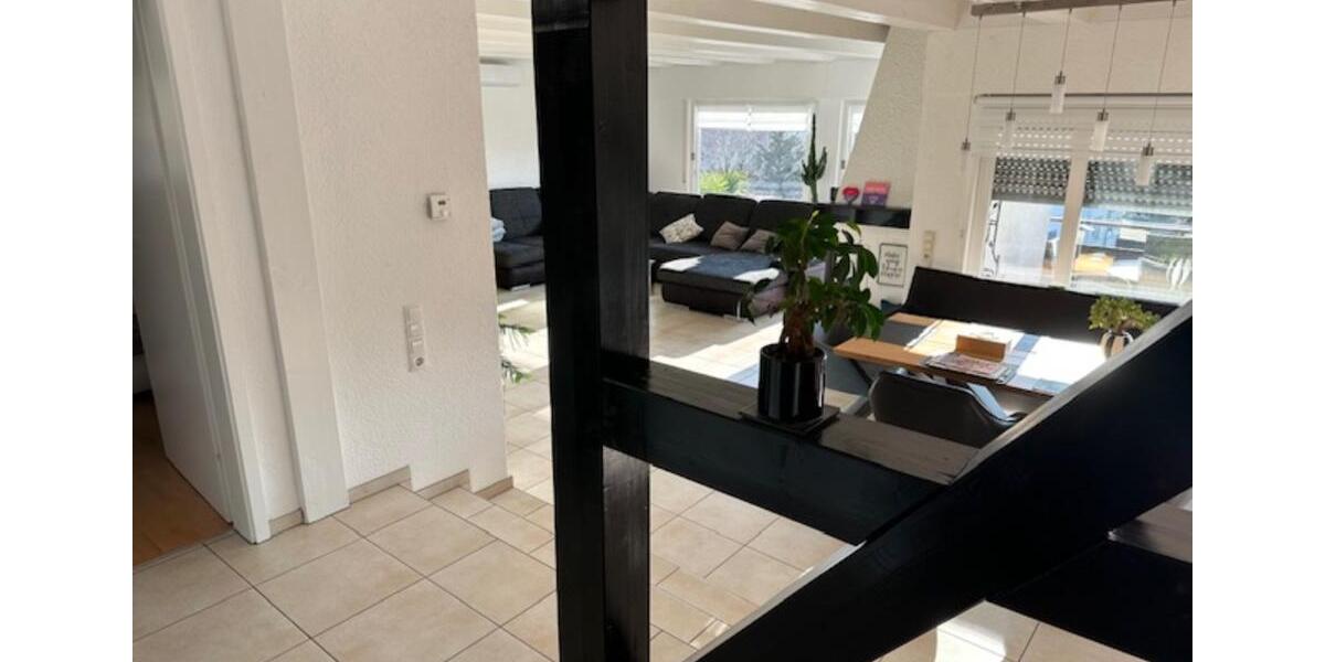 Einfamilienhaus Grenzach-Wyhlen Wyhlen - 8 Zimmer, 226 m&sup2;, 879.000&euro; | Angebot:18899182