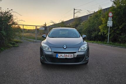 Renault Megane 52.000 km 5.999 € Staffel 65556