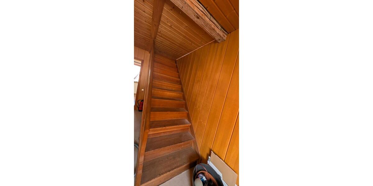 Doppelhaushälfte Schleusingen - 7 Zimmer, 150 m&sup2;, 60.000&euro; | Angebot:25999881