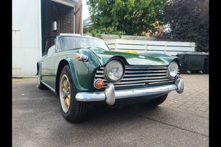 Triumph TR4 85.693 km 15.500 &euro; Bargteheide 22941
