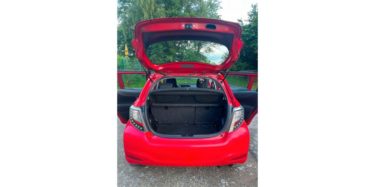 Toyota Yaris 157.000 km 5.700 &euro; Spenge 32139