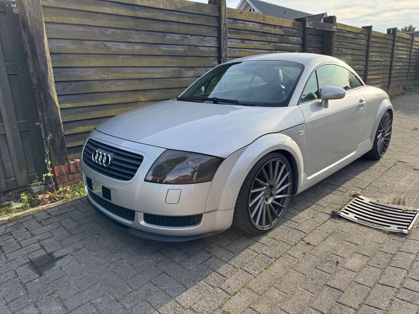 Audi TT 256.000 km 3.799 € Damme 49401