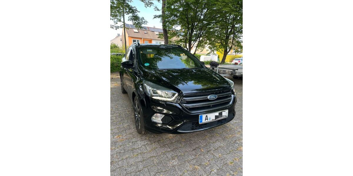 Ford Kuga 121.000 km 15.990 &euro; Augsburg 86179