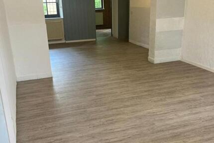 Großzügige Gewerbefläche in Homburg-Bruchhof zu vermieten zimmer