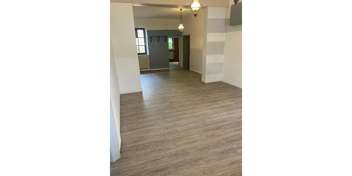 Großzügige Gewerbefläche in Homburg-Bruchhof zu vermieten zimmer