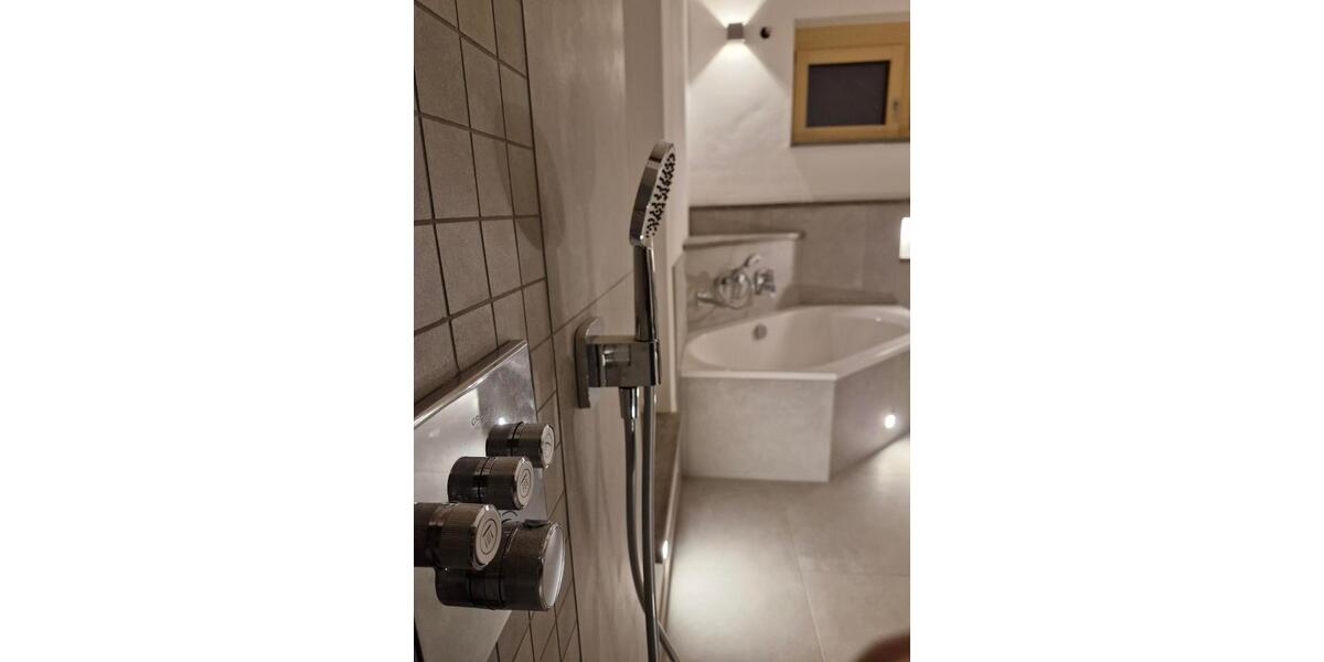 Doppelhaushälfte Aholfing - 4 Zimmer, 99 m&sup2;, 1.235&euro; | Angebot:24375542