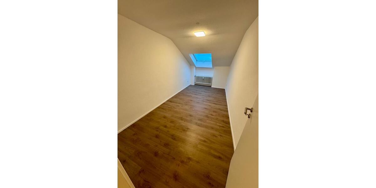 3-Z.W. DG mit Einbauküche in Ansbach-Eyb 3 zimmer