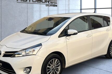Toyota Verso 88.711 km 12.499 € Düren 52351
