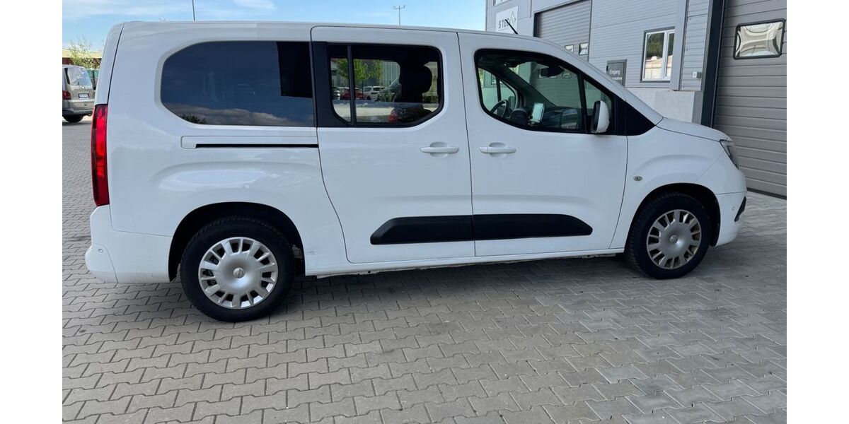 Opel Combo 194.300 km 9.620 &euro; Offenburg 77654