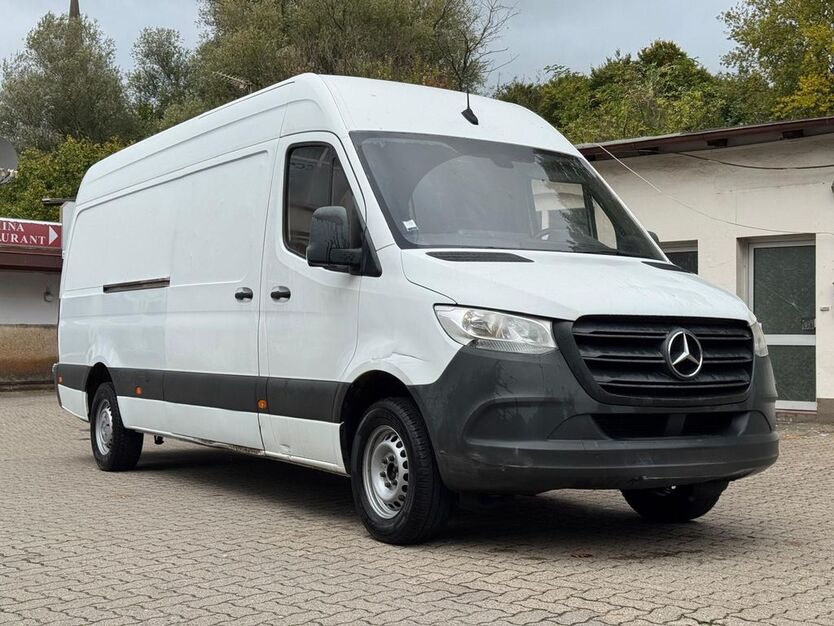Mercedes-Benz Sprinter 165.000 km 18.990 € Hamburg 22041